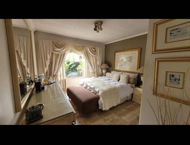 3 BEDROOM TOWNHOUSE FOR SALE IN VANDERBIJLPARK SW 5